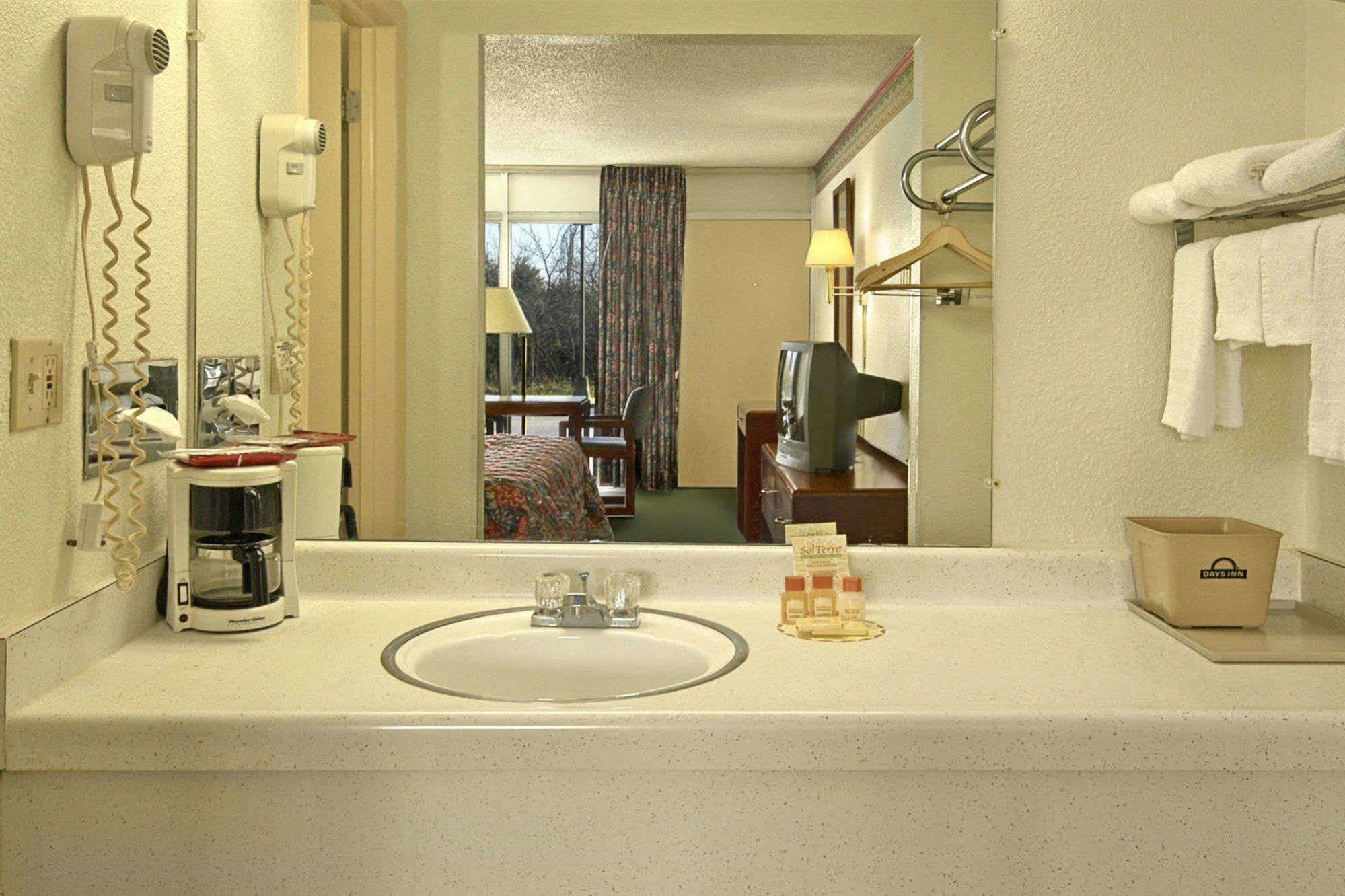 Budget Host Inn Lebanon Phòng bức ảnh